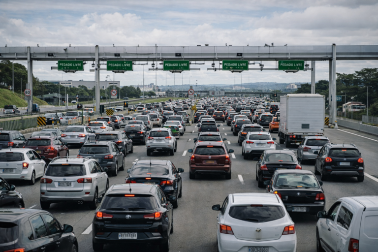 Tráfego em rodovias cresce 7,5% na Páscoa de 2026, aponta levantamento